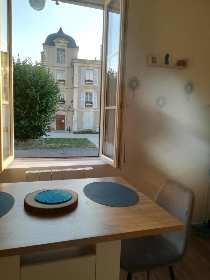 Saint-Maixent-lʼÉcole Appartement Calme מראה חיצוני תמונה